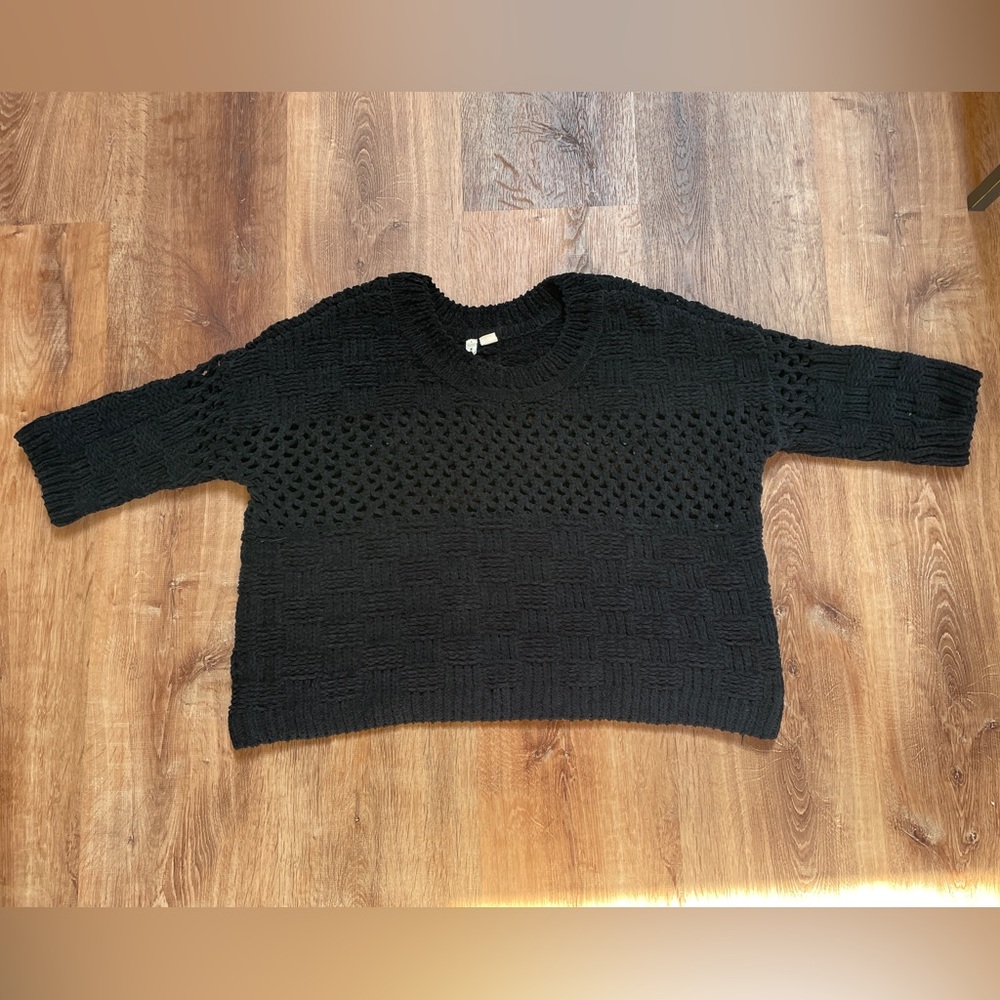 Anthropologie Moth chunky boxy sweater size small open‎ knit black cozy